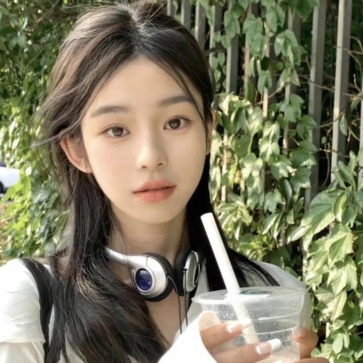 捡来的萌娃她能听见万物密语